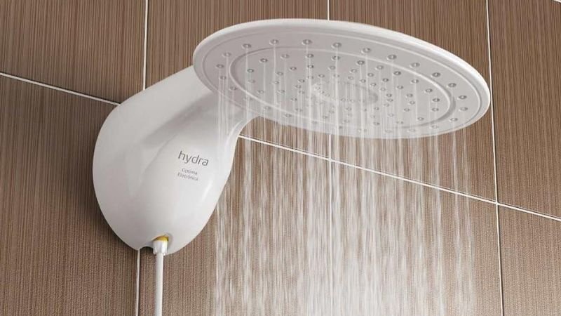 Detalhes do chuveiro elétrico Hydra Optima Turbo com jato turbo e controle de temperatura